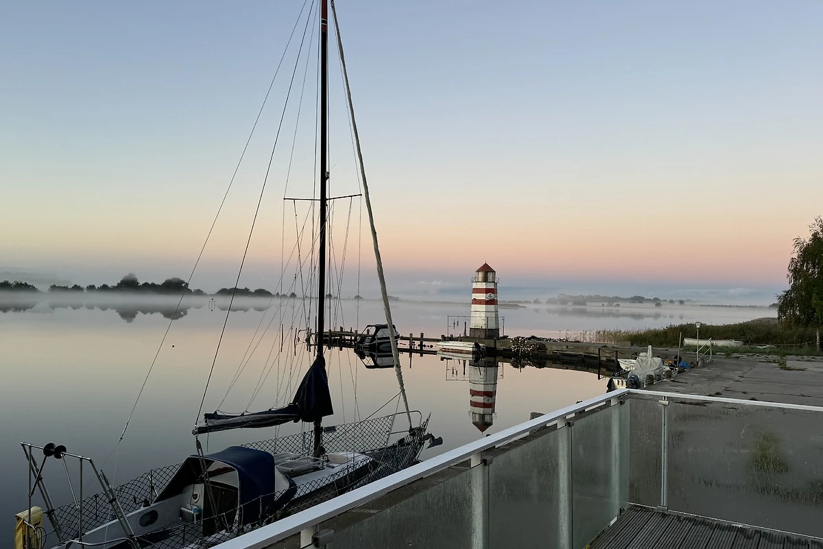 Ferienappartement Am Leuchtturm – Terrasse mit Blick auf den Focker Strom